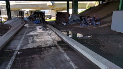 The "Hairball" bike path.  Photo: Streetsblog/Rudick