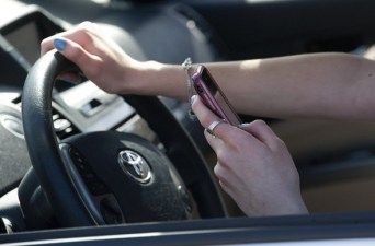 crashes involving distracted drivers in 2014. Jean Lachat/Sun-Times
