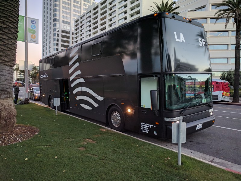 The Cabin Bus, 6 a.m., Santa Monica. Photo: Streetsblog/Rudick