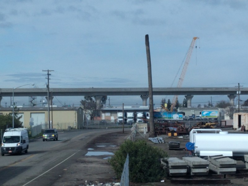 Another view of HSR work in Fresno. Photo: Streetsblog/Rudick