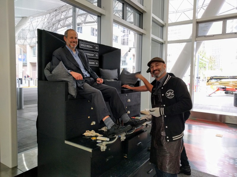 SFMTA's Ed Reiskin, during happier times, getting a shoe shine at the new Salesforce Transit Center on Aug. 13., during lunch hour. Shortly after that, the center was closed due to cracked beams. Photo: Streetsblog/Rudick