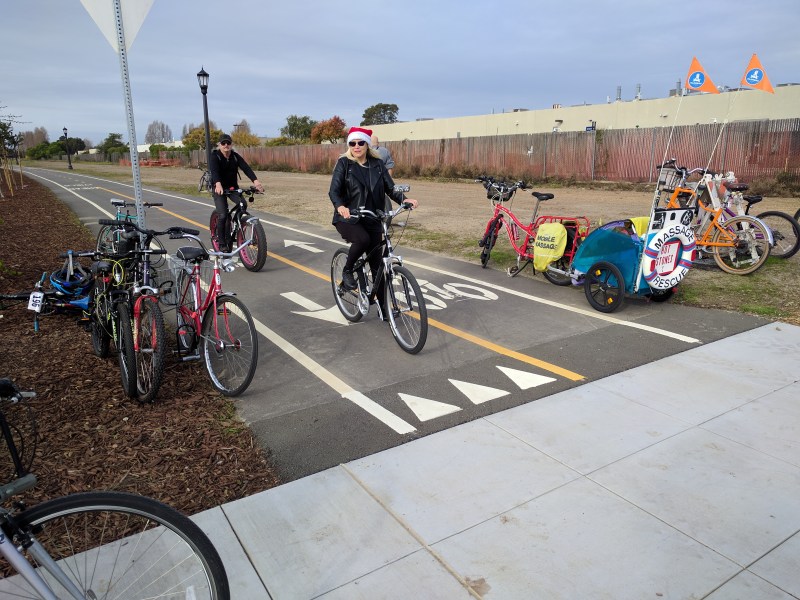 Cyclists enjoy Alameda's newest bike path: All pics Streetsblog/Rudick unless noted