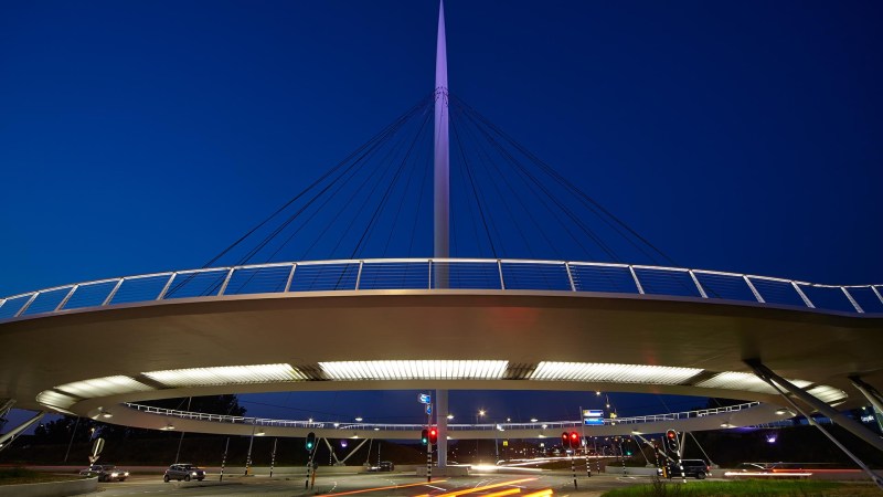 The 'Hovenring' in Eindhoven. Photo: ipv Delft
