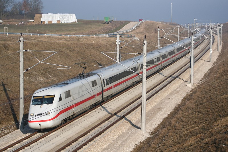 A German HSR train on the Nuremberg-Ingolstadt high-speed railway. Sights such as this should be common in California in about eight years. Photo: Wikimedia Commons