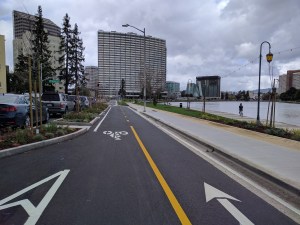 Lake Merritt's new (and still under construction) cycle track. Photos: Streetsblog/Rudick