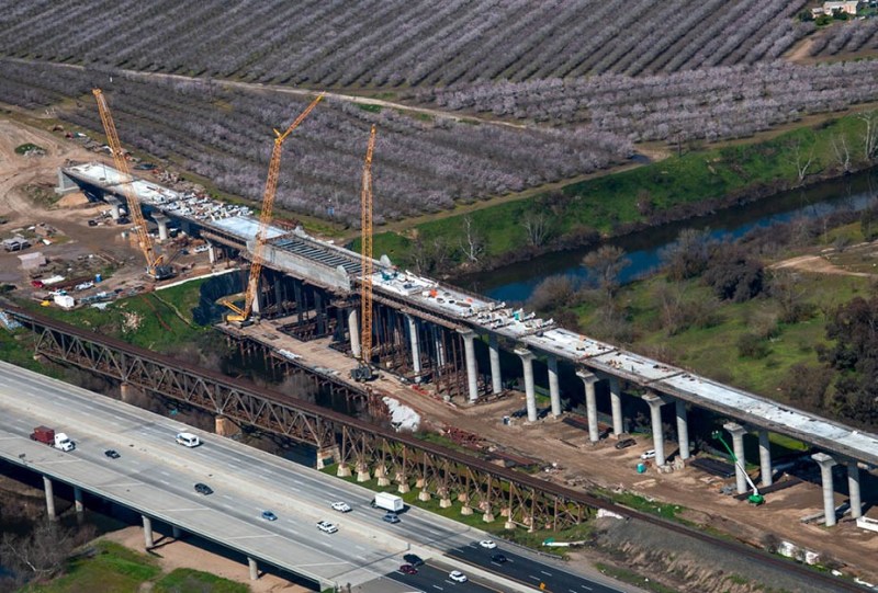 SJ River Viaduct in North Fresno. Part of California's HSR project. Photo: CaHSRA