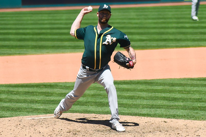 Help Streetsblog get to home plate and win tickets to a game! Image: Wikimedia Commons