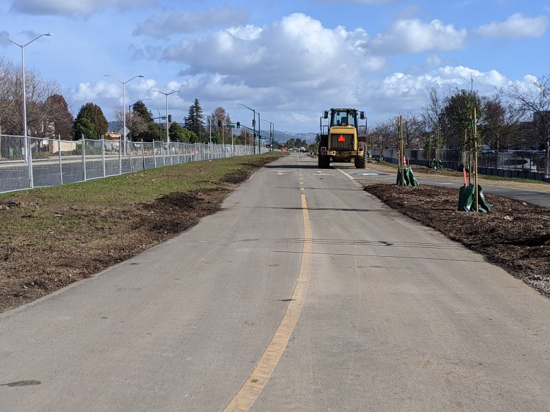 Looking east towards Webster. This section is still fenced off, but almost done too. Photos: Streetsblog/Rudick