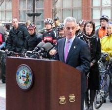 Rahm Emanuel at the December 2012 opening of the Dearborn Street protected bike lane. Photo: Steven Vance