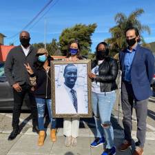 Oakland's Mayor Schaaf and OakDOT head Ryan Russo with Bush's family at Tuesday's event. Photo: OakDOT