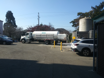 A photo of the "big rig" oxygen delivery truck to Alta Bates medical center in Berkeley: Photo commenter "Pleasecheckagain"