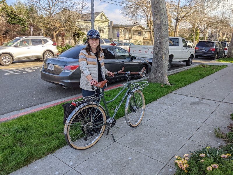 Jacqueline Erbe, with her new steed, at the site of the crash. Photo: Streetsblog/Rudick