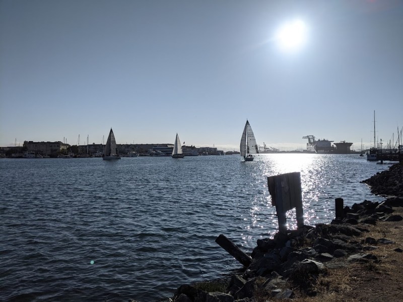 The Oakland-Alameda estuary. Photo: Streetsblog/Rudick