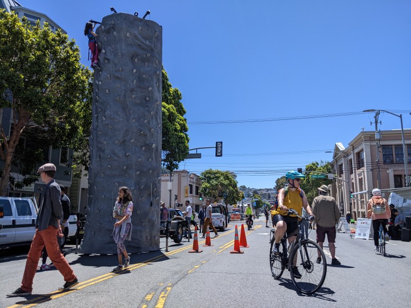Sunday Streets, Valencia. Photo: Streetsblog/Rudick